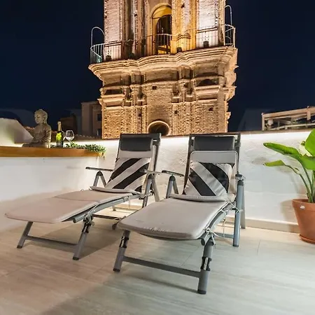Penthouse With Private Rooftop - Center By Rems