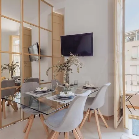 Apartment Penthouse With Private Rooftop - Center By Rems *